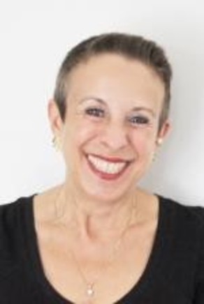 Sue Lundstrom Agent Picture